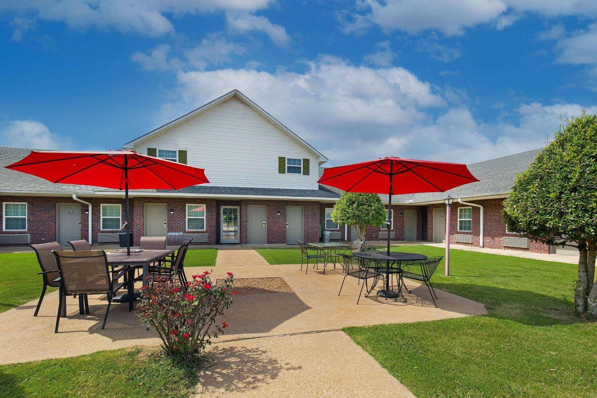 Days Inn By Wyndham Savannah Exterior foto